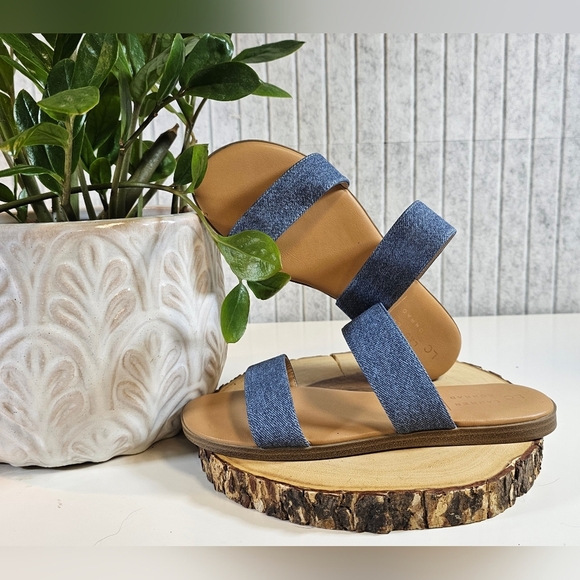 Lauren Conrad Memory Foam Sandals Women’s 8.5 Blue Denim Double Strap Comfort - Picture 1 of 3